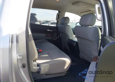 2012 Toyota Tundra Limited 5.7L V8 z USA, uszkodzony, nr VIN 5TFHW5F15CX266432